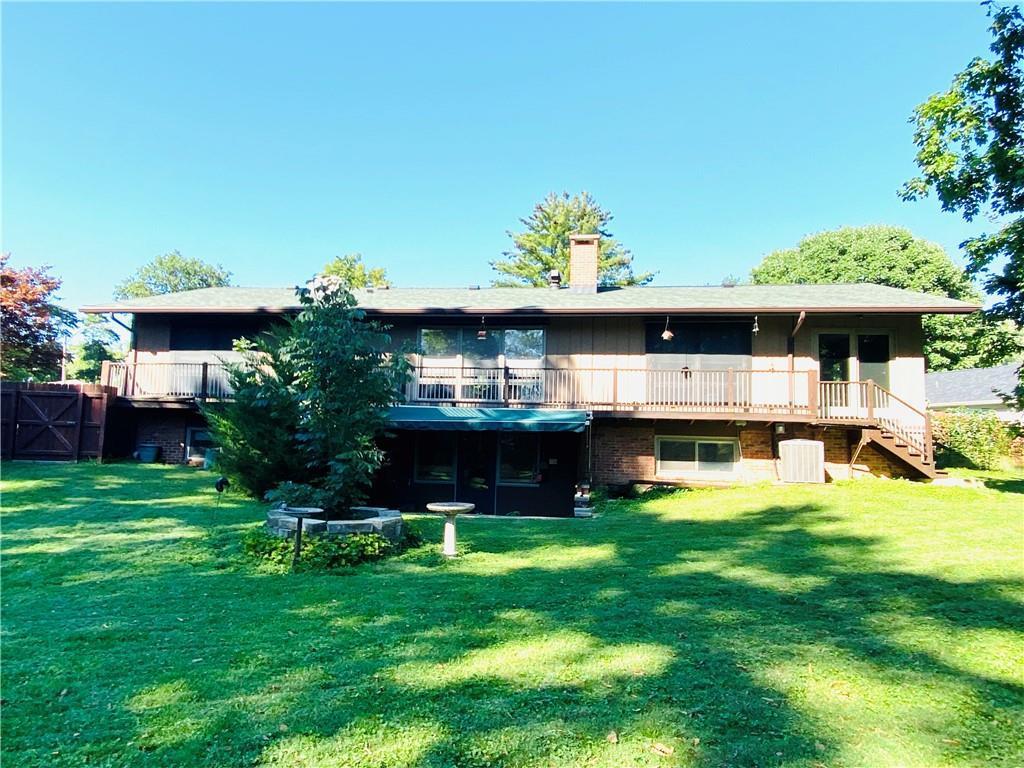 8 Carriage Ln., Danville, IL 61832