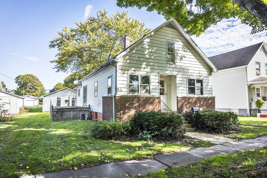 319 E Patton St., Paxton, IL 60957