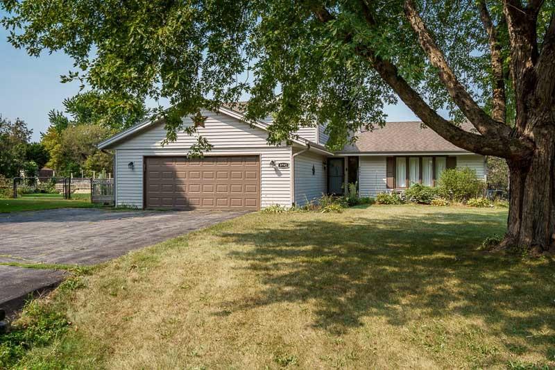 9792 Smoke Tree Ln., Roscoe, IL 61073