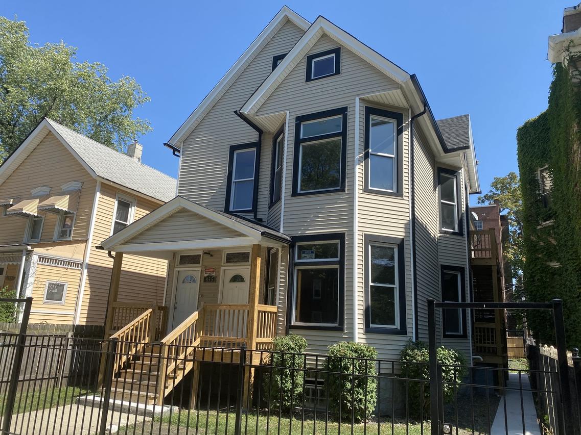 855 N Parkside Ave., Chicago, IL 60651