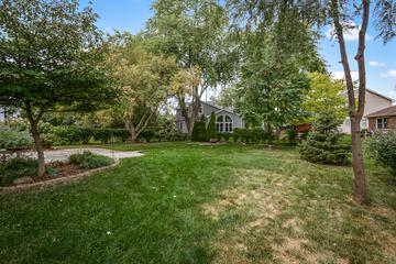 1410 Huntington Dr., Mundelein, IL 60060