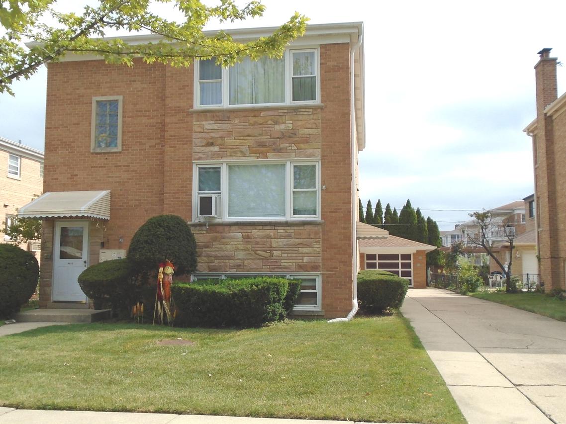 8717 N Oketo Ave., Niles, IL 60714