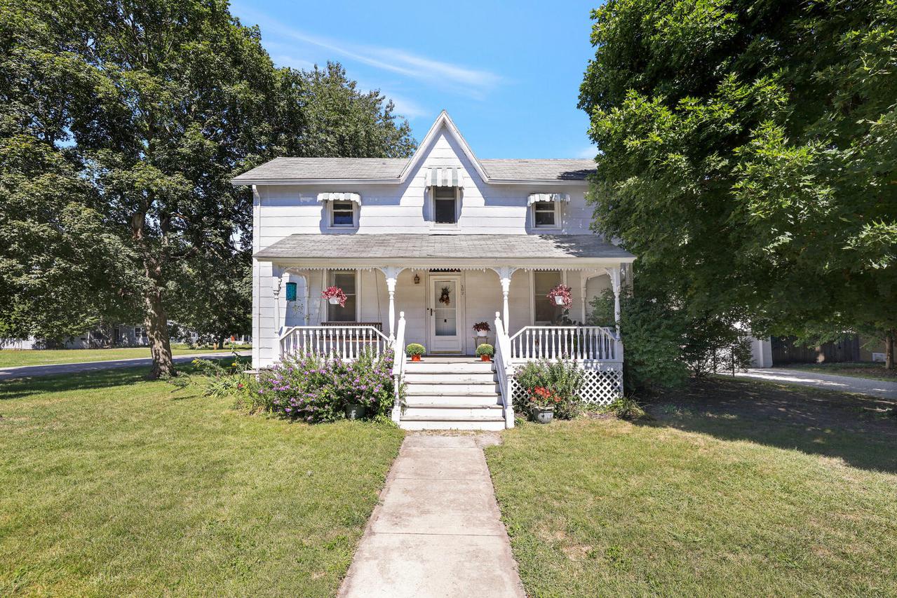 102 E Walnut St., Tolono, IL 61880