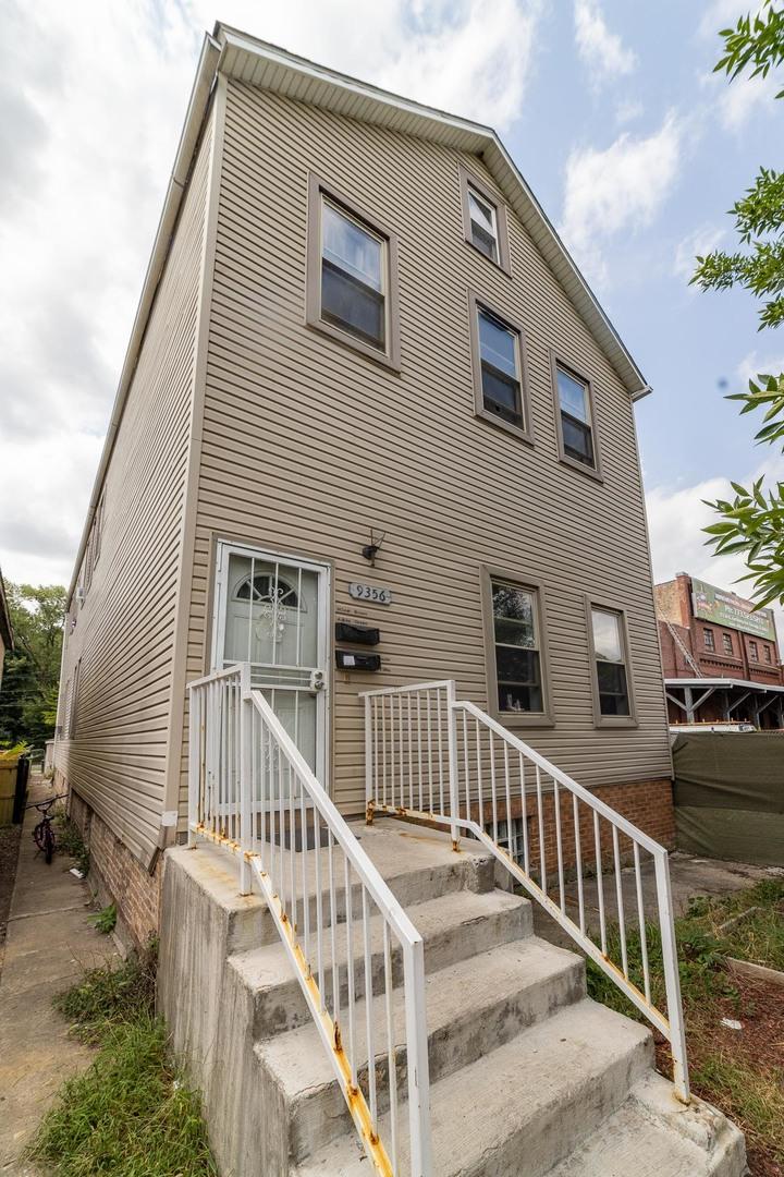 9356 S Anthony Ave., Chicago, IL 60617
