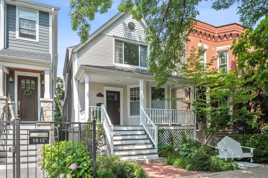 1910 W George St., Chicago, IL 60657