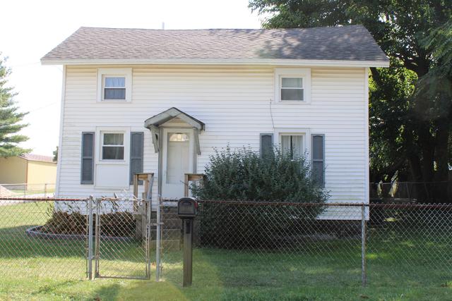 328 E Julia St., Clinton, IL 61727