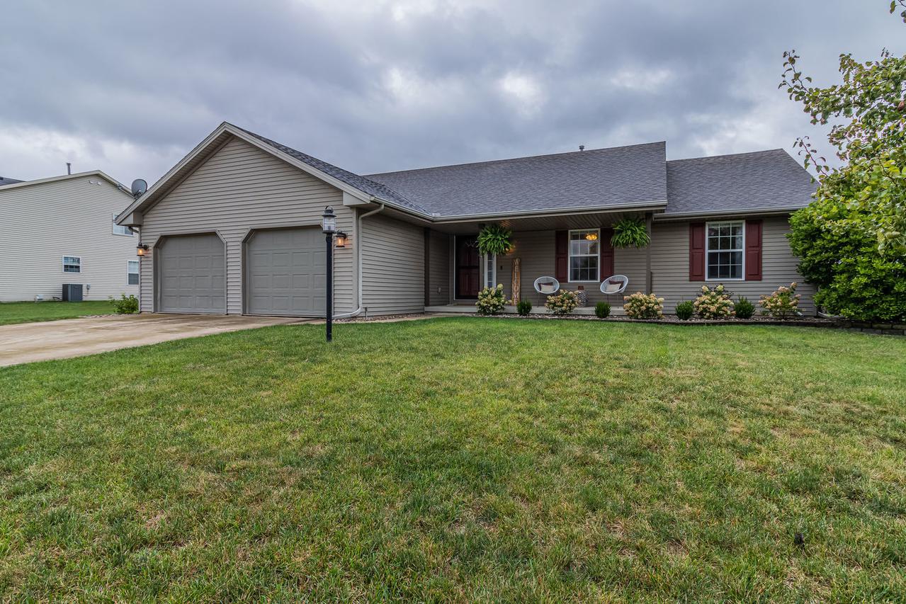 304 W Walnut St., Tolono, IL 61880