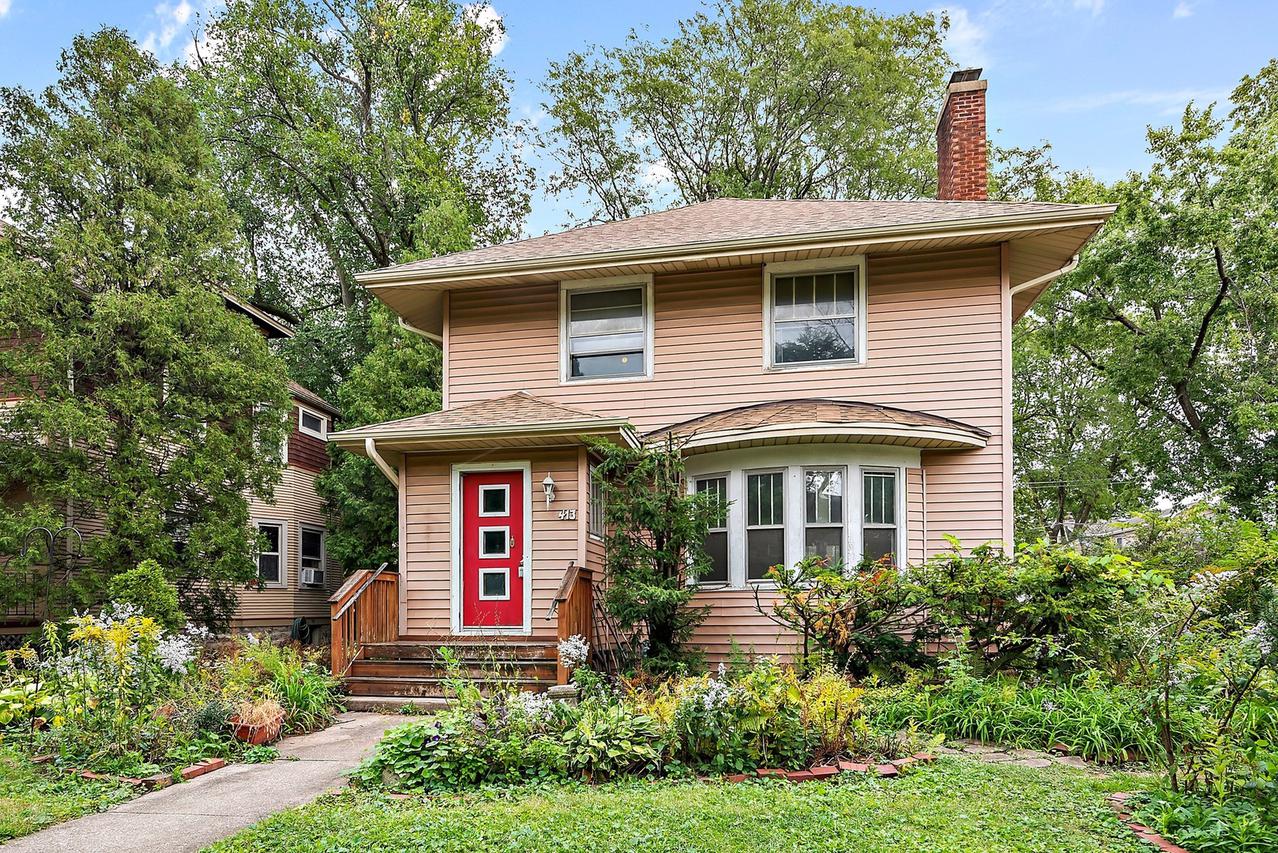 413 8th Ave., La Grange, IL 60525