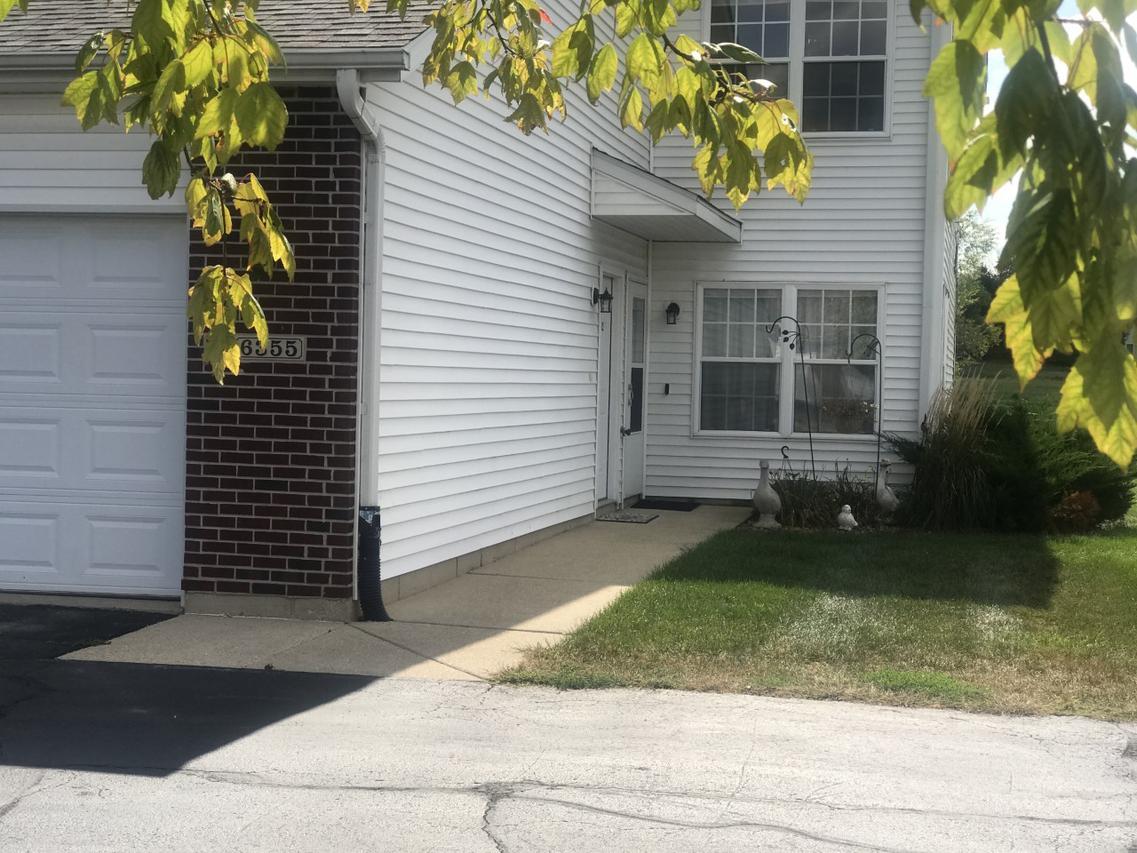 6355 Oak Crest Ln. #1, Loves Park, IL 61111
