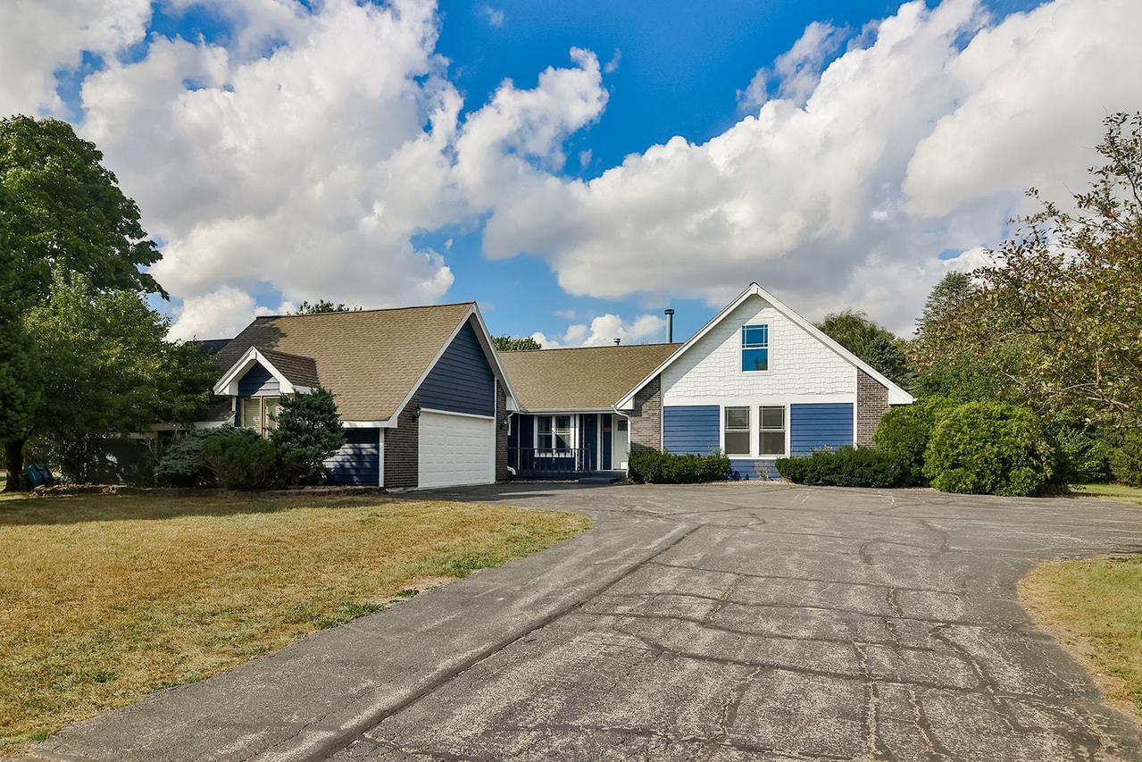 7248 Burr Oak Rd., Roscoe, IL 61073