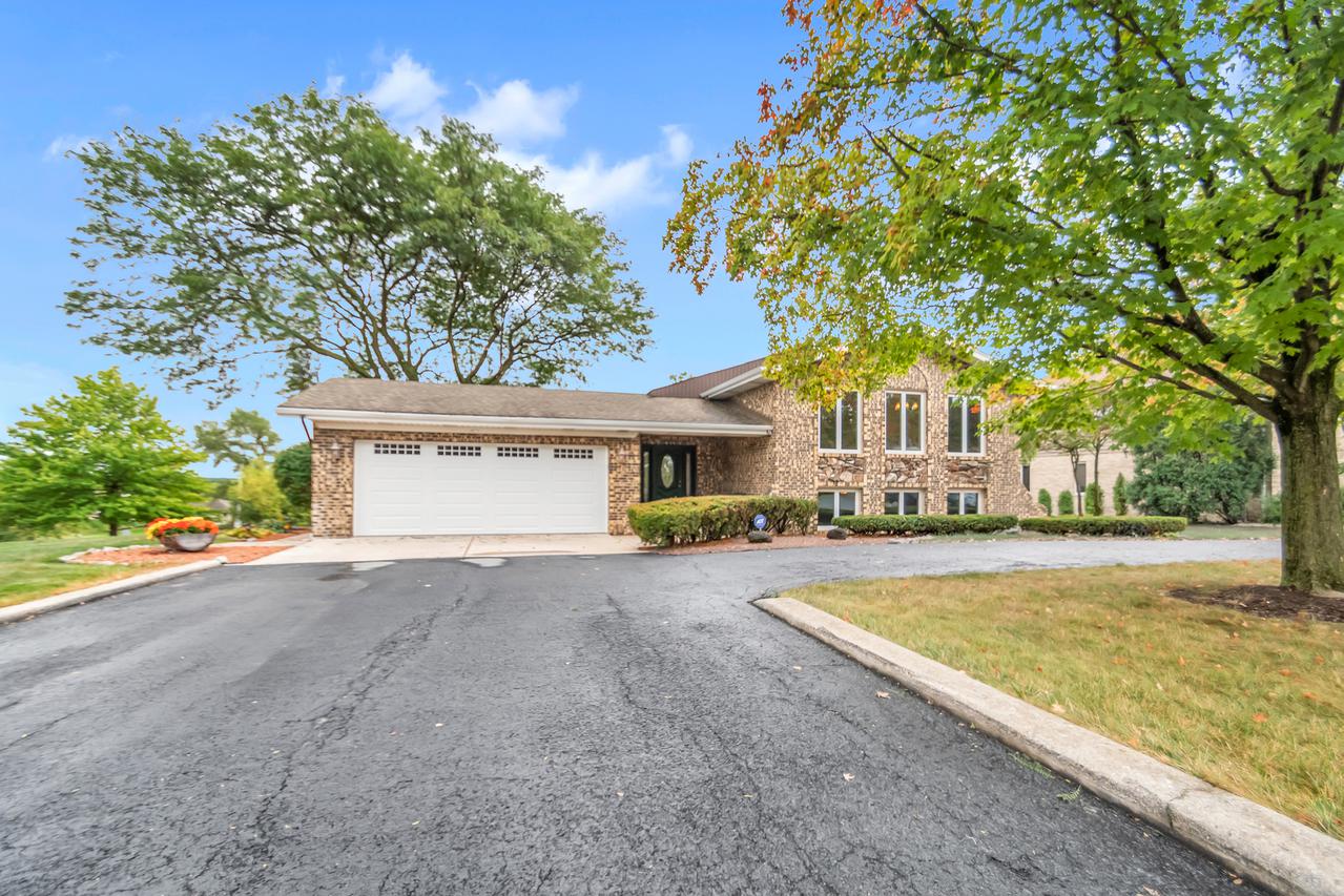 8001 Salvatori Ct., Orland Park, IL 60462