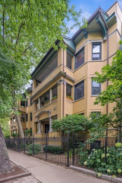 605 W Fullerton Pkwy. #1, Chicago, IL 60614