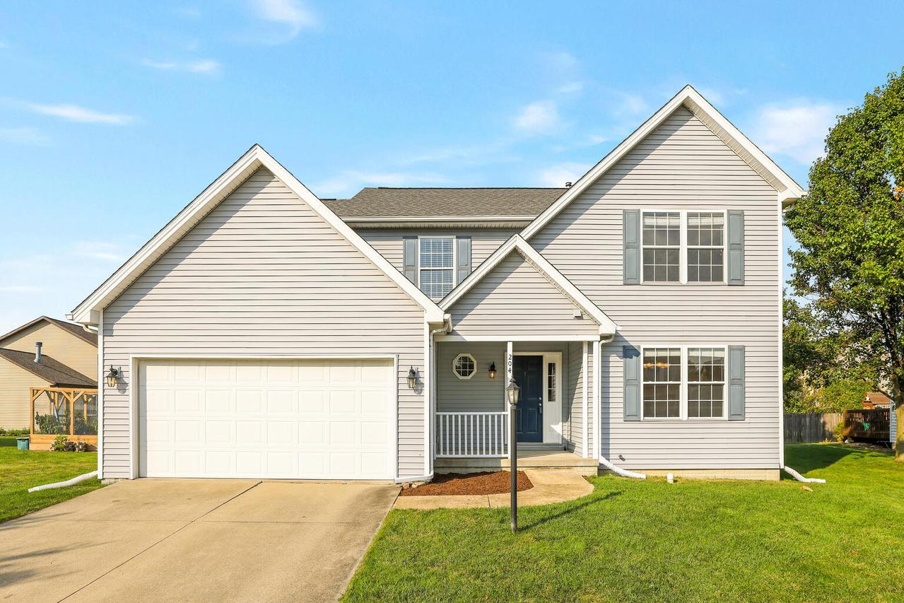 204 E Tomaras Ave., Savoy, IL 61874