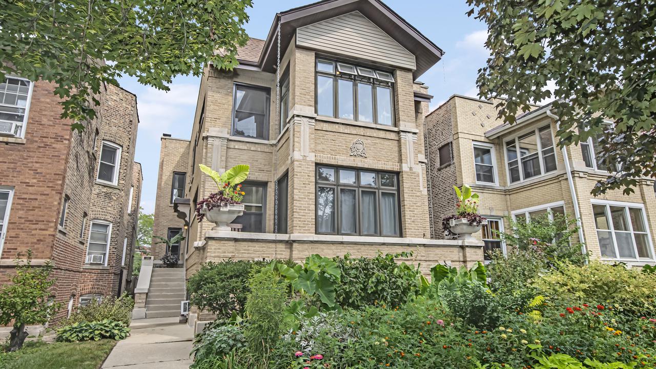 1248 W Arthur Ave., Chicago, IL 60626