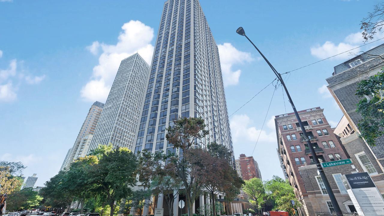 2650 N Lakeview Ave. #901, Chicago, IL 60614