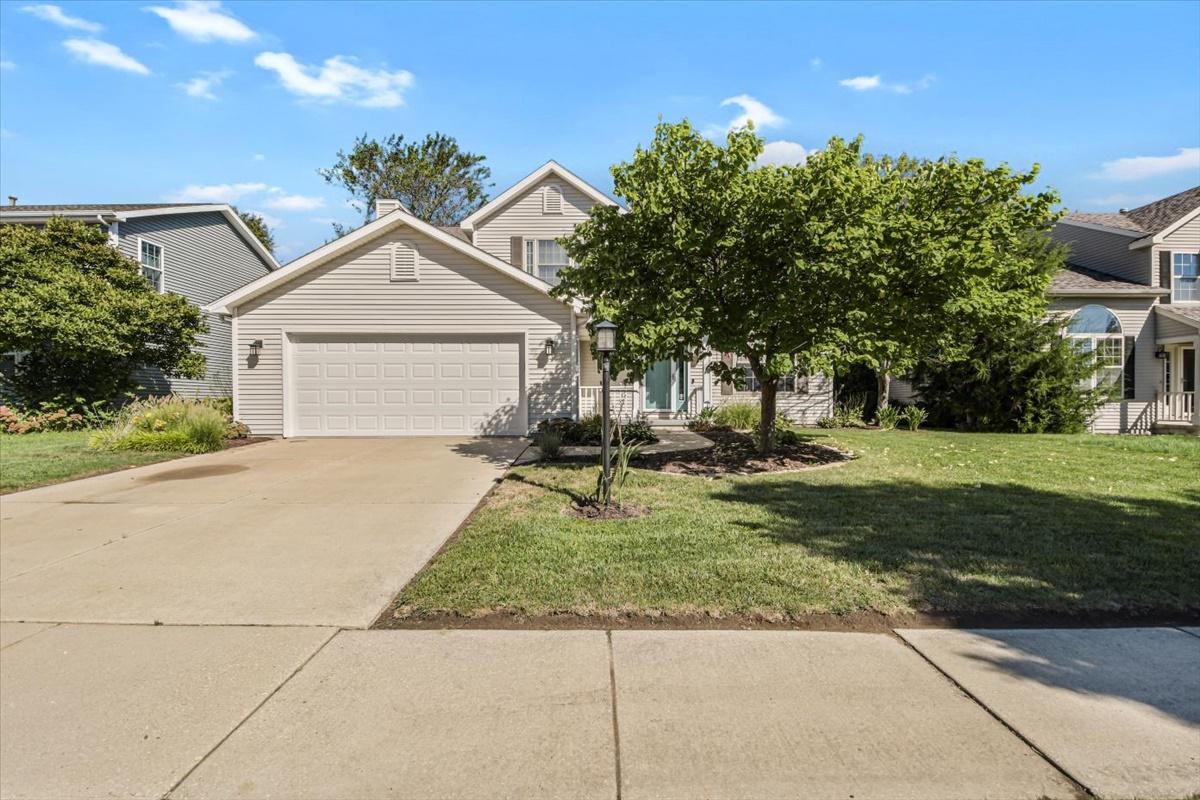504 E Tomaras Ave., Savoy, IL 61874