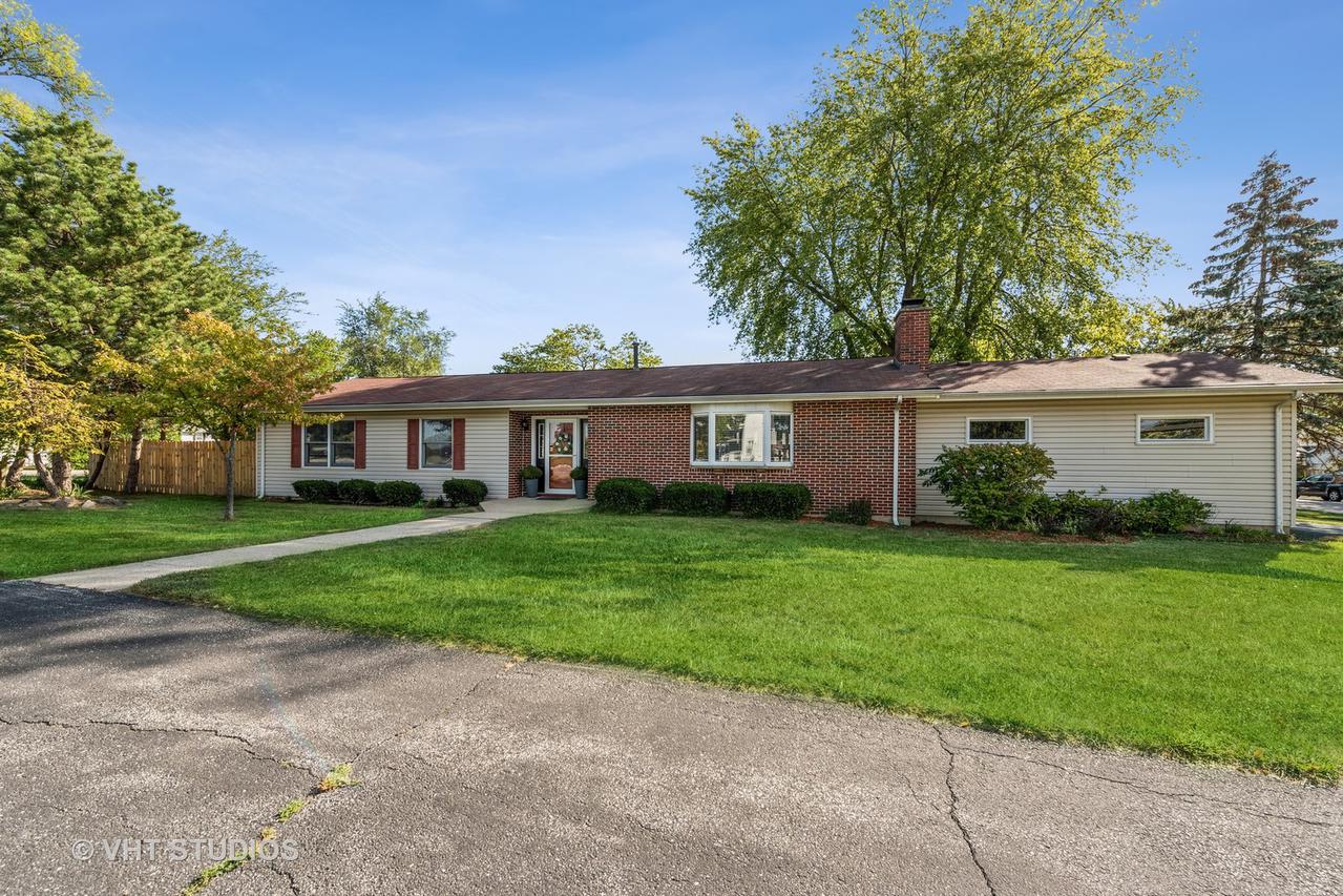17696 W Warren Ave., Grayslake, IL 60030