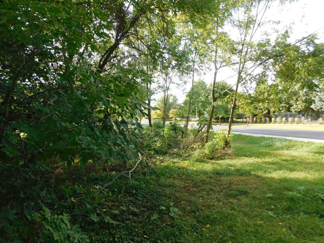 6S231 4th St., Eola, IL 60519