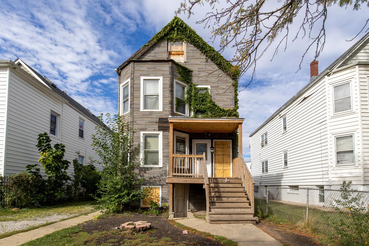 2136 N Laramie Ave., Chicago, IL 60639