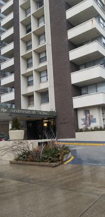 6157 N. Sheridan Rd. #5E, Chicago, IL 60660