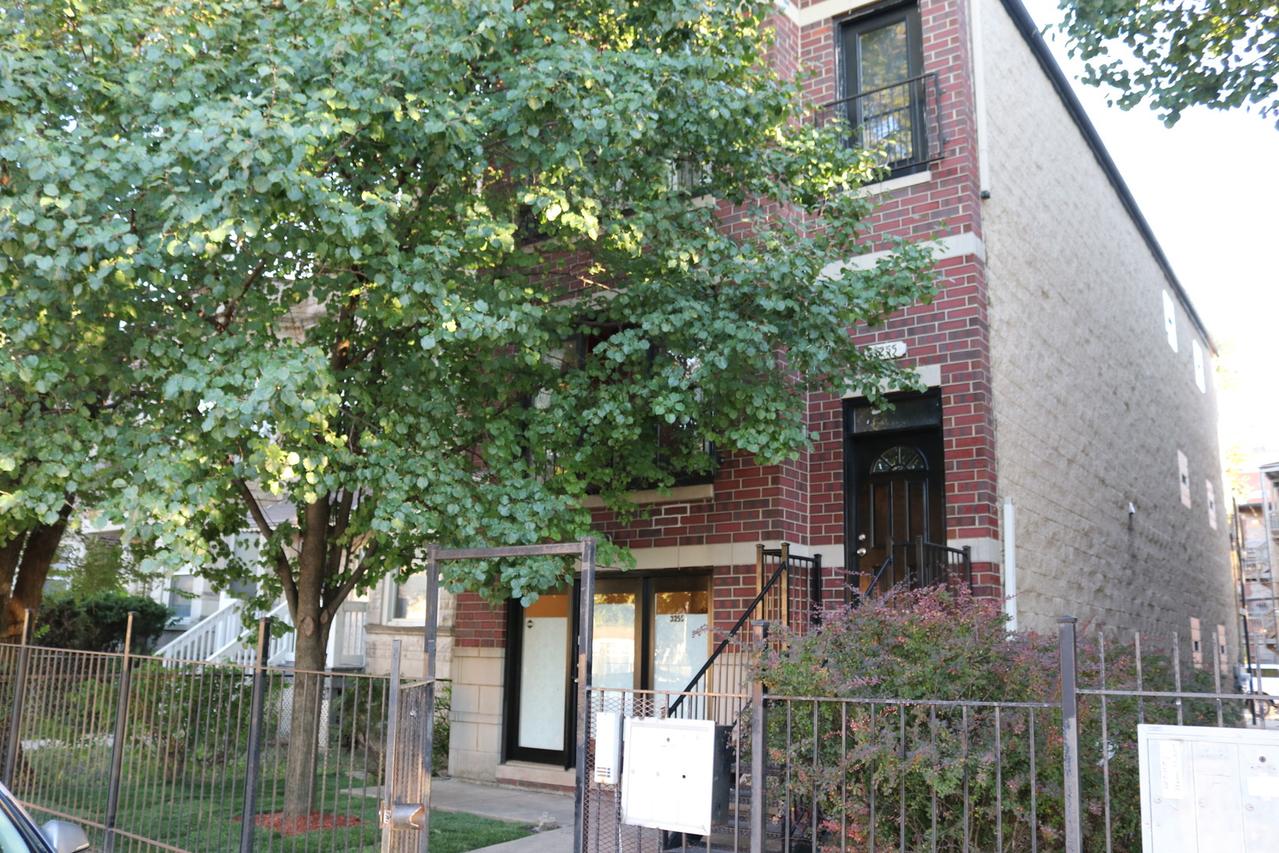 3255 W Lexington St., Chicago, IL 60624