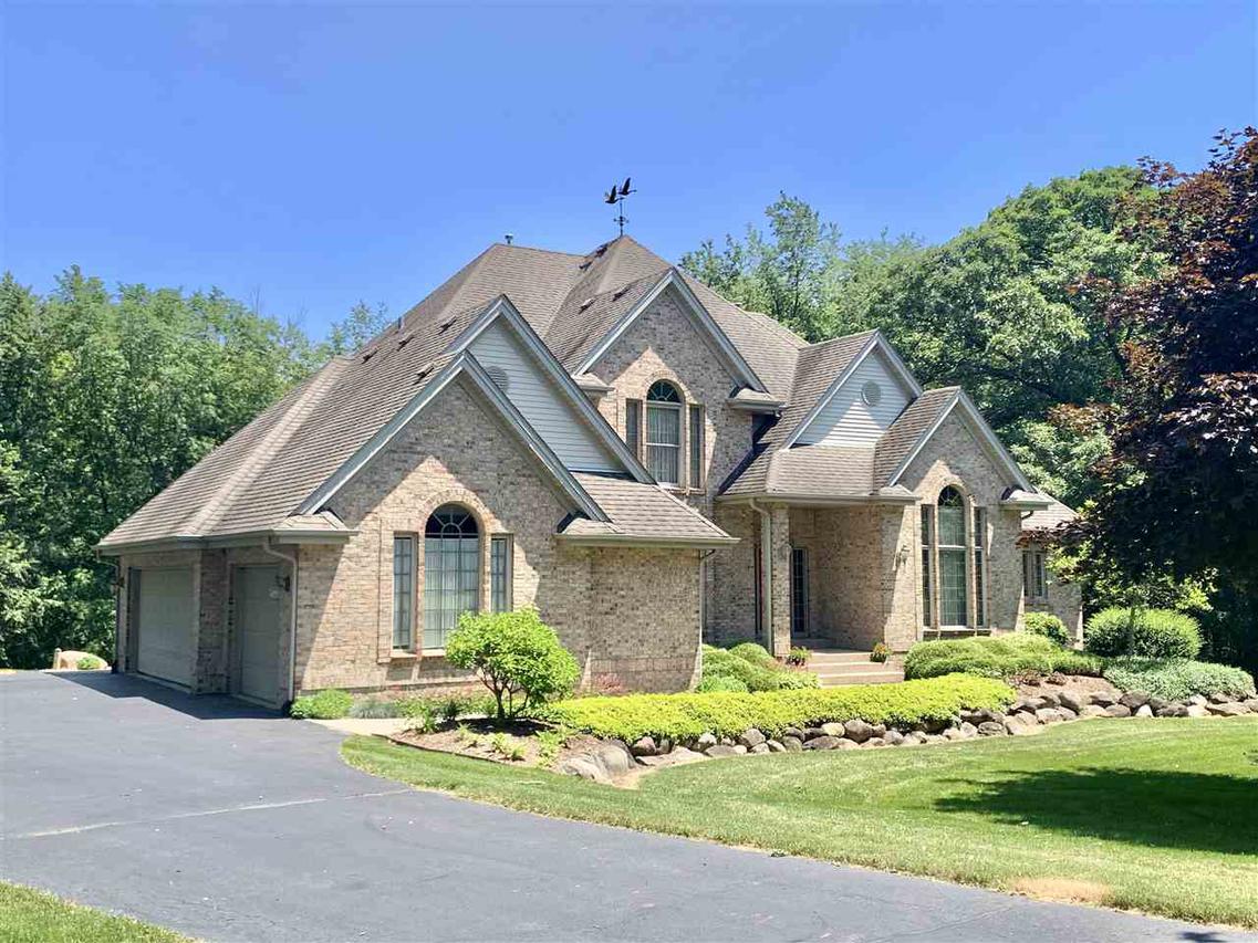8983 Sheringham Dr., Roscoe, IL 61073
