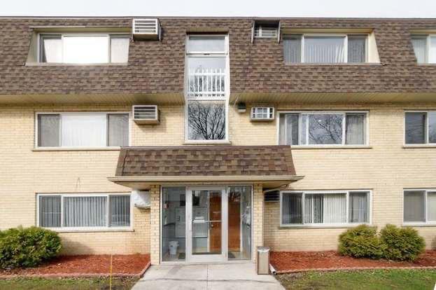 8814 Briar Ct. #3C, Des Plaines, IL 60016