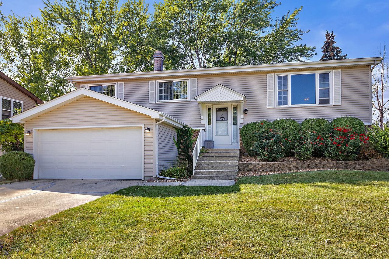 20106 S Sycamore Dr., Frankfort, IL 60423