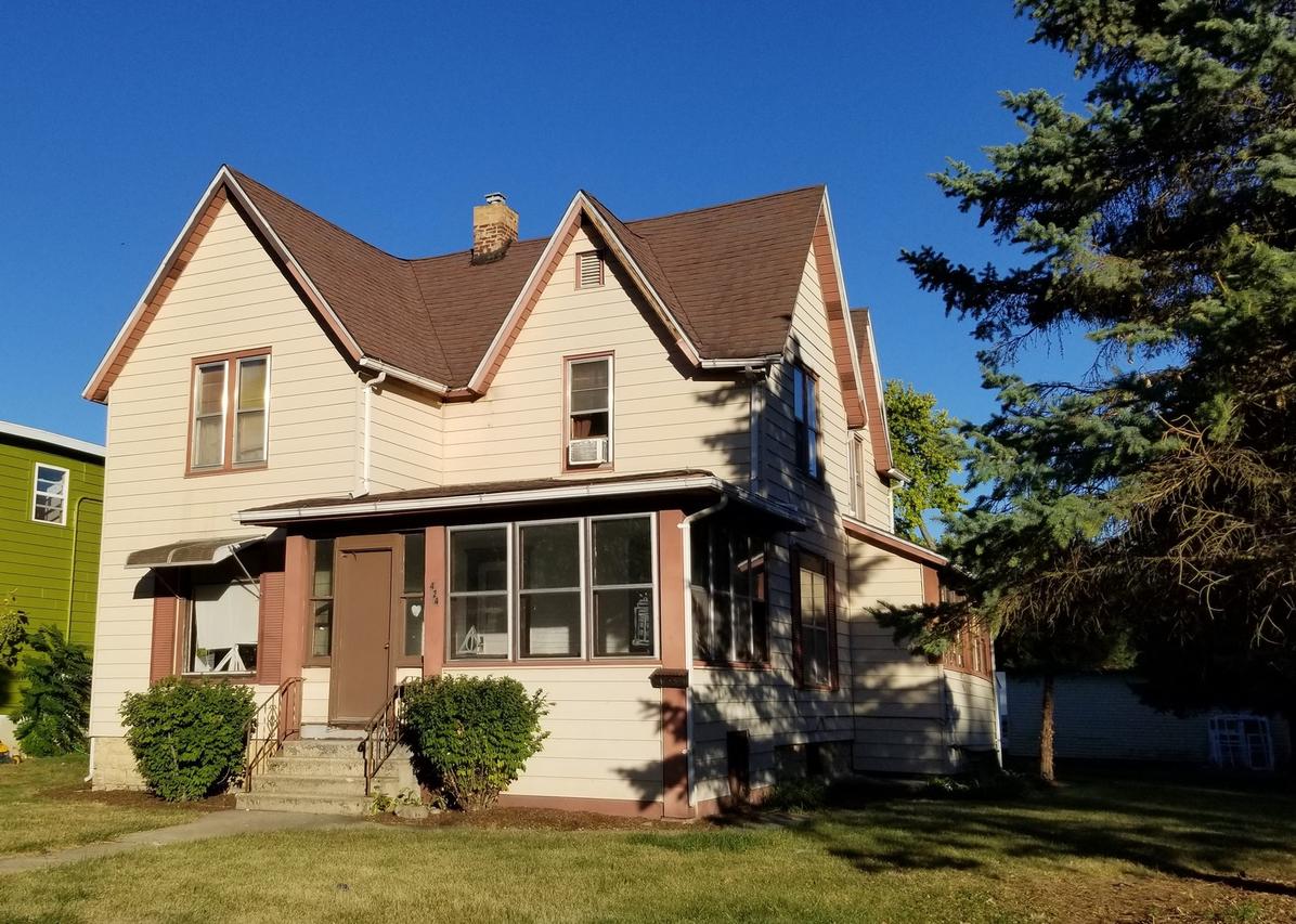424 S 4th St., DeKalb, IL 60115