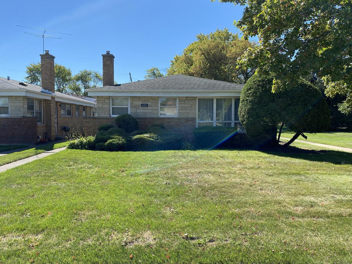 5157 Chase Ave., Skokie, IL 60077