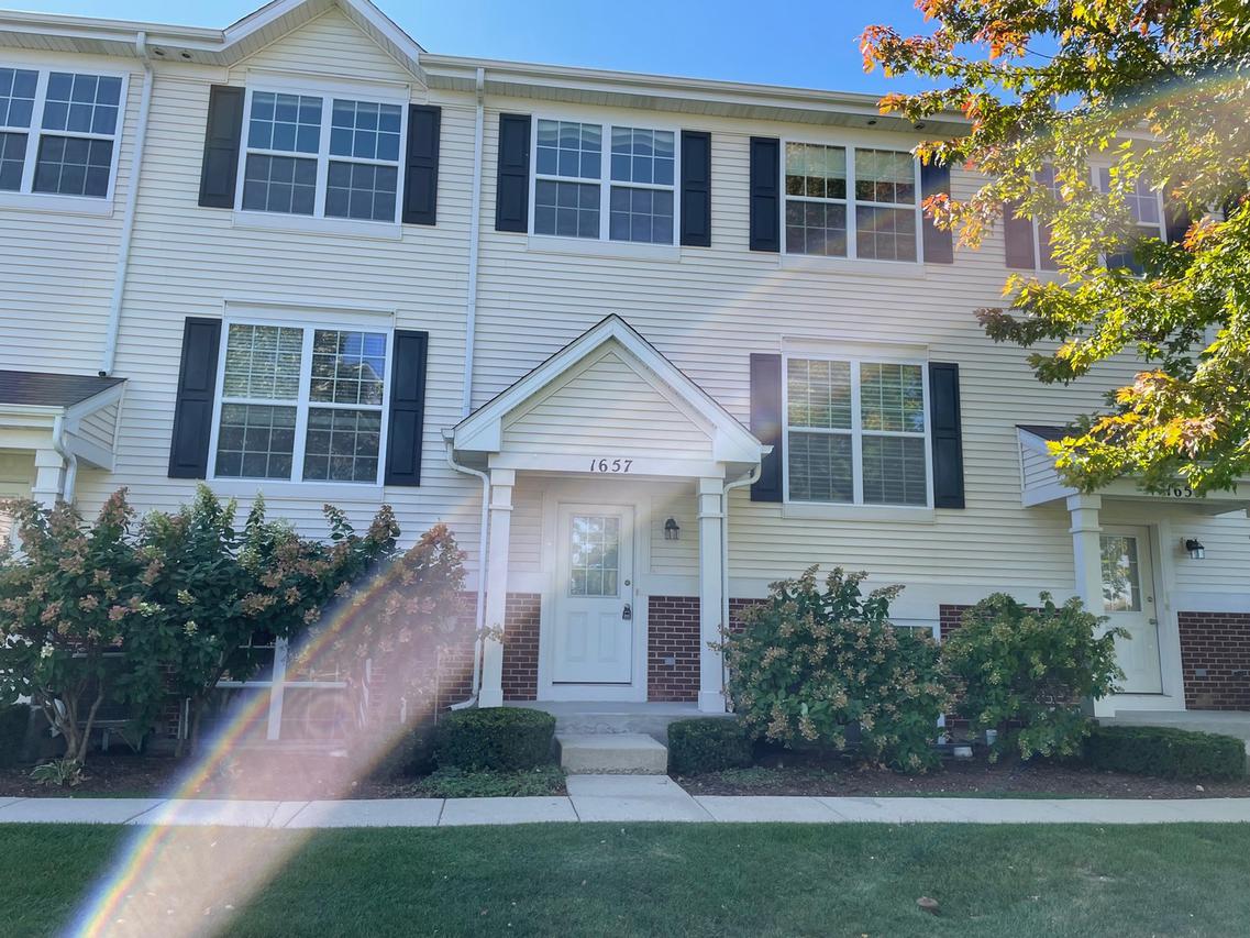 1657 W Turtle Creek Ln., Round Lake, IL 60073
