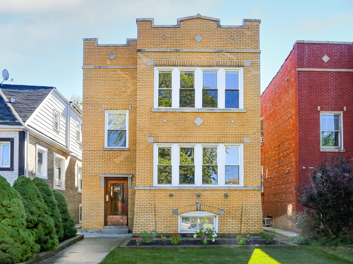 5147 W Melrose St., Chicago, IL 60641