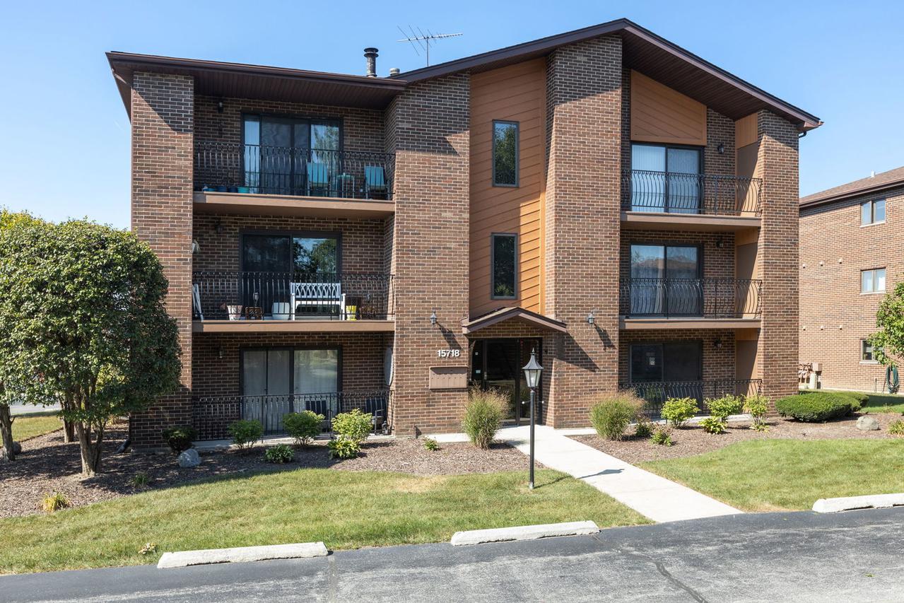 15718 Revere Ct. #A, Oak Forest, IL 60452
