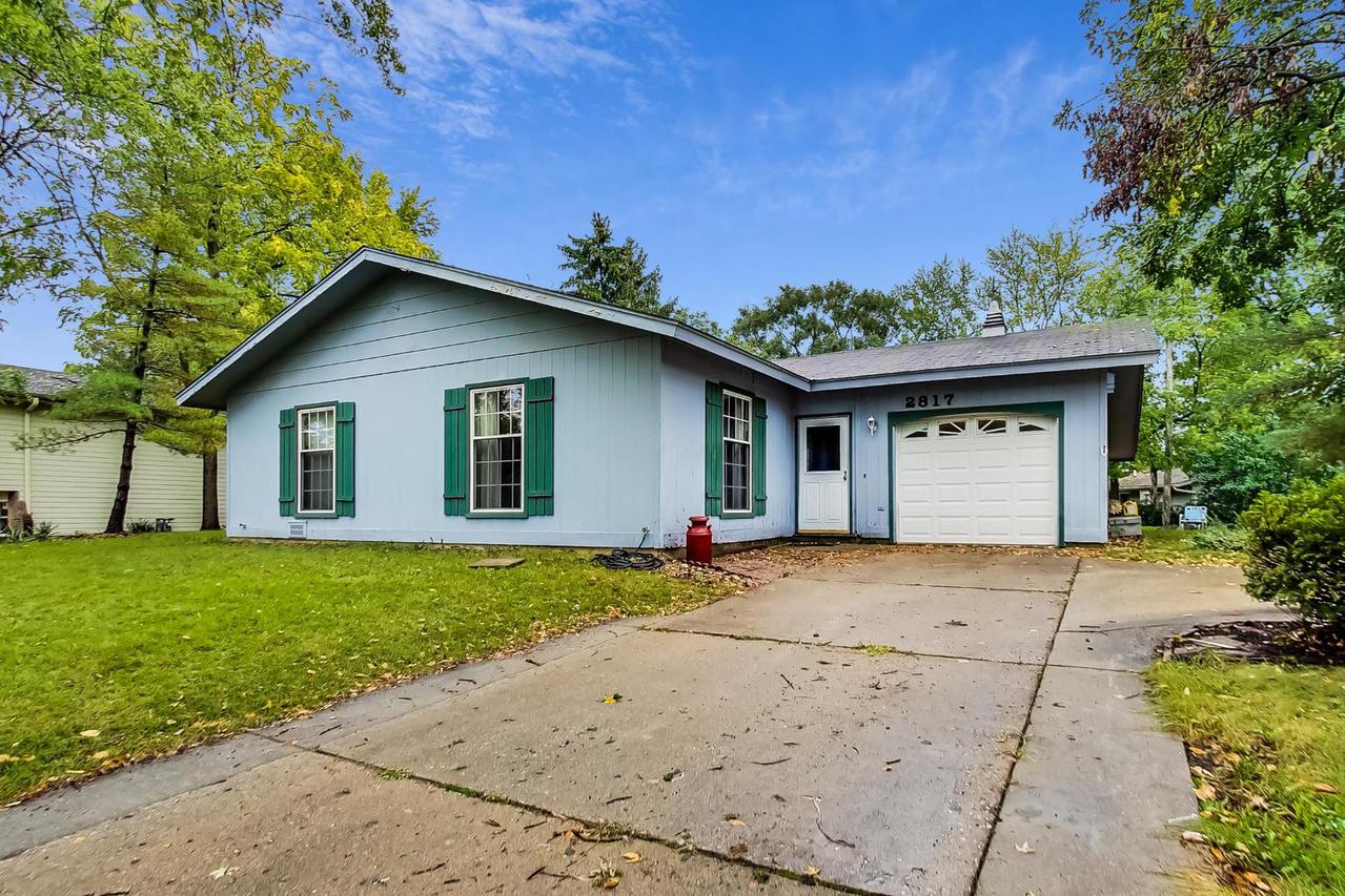 2817 Limerick Dr., Cary, IL 60013