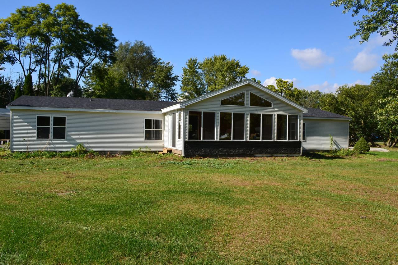 70 E Lincoln St., Godley, IL 60407