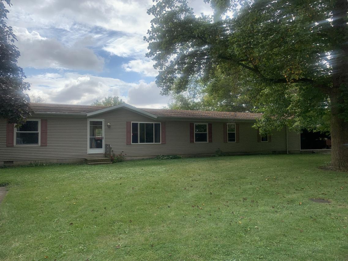 703 W Frederick St., Thomasboro, IL 61878