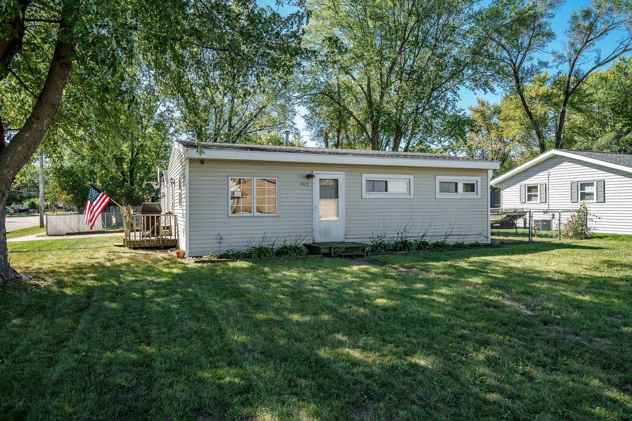 1029 Evans Ave., Machesney Park, IL 61115