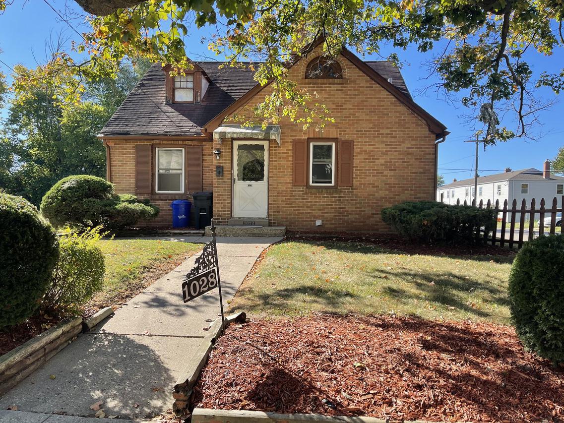 1028 Island Ave., Rockford, IL 61102