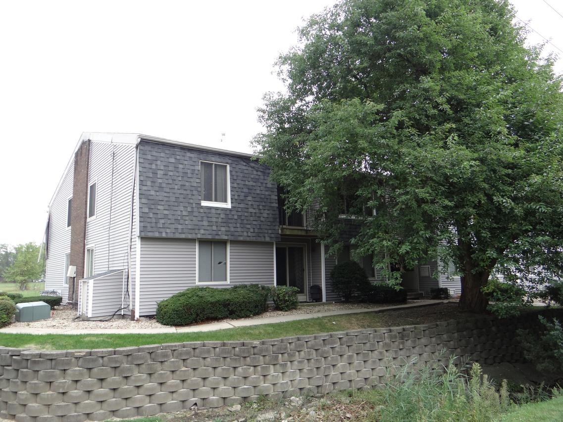1803 Lisbon Rd. #B, Morris, IL 60450