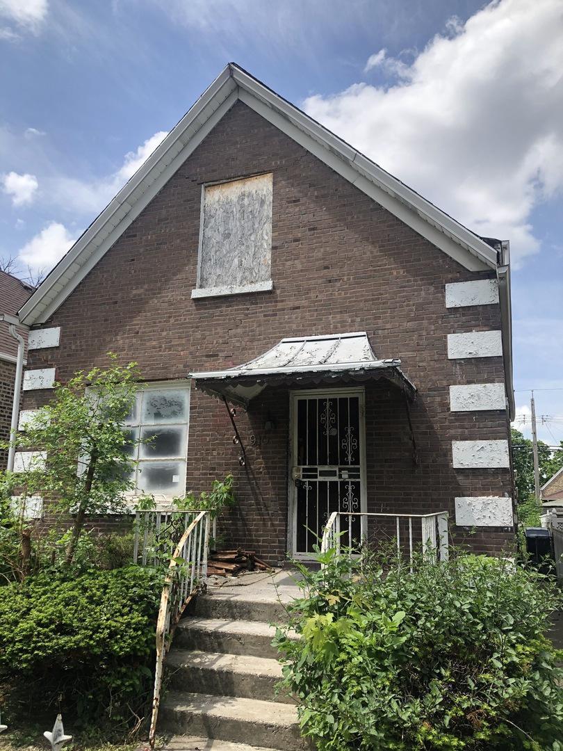 910 N Keystone Ave., Chicago, IL 60651