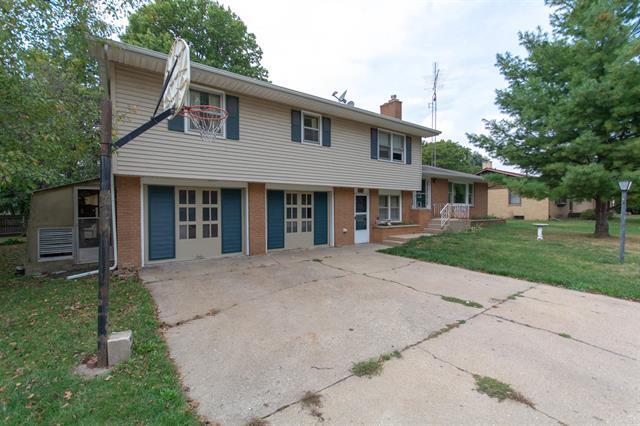 407 Tracy Ave., Ashton, IL 61006
