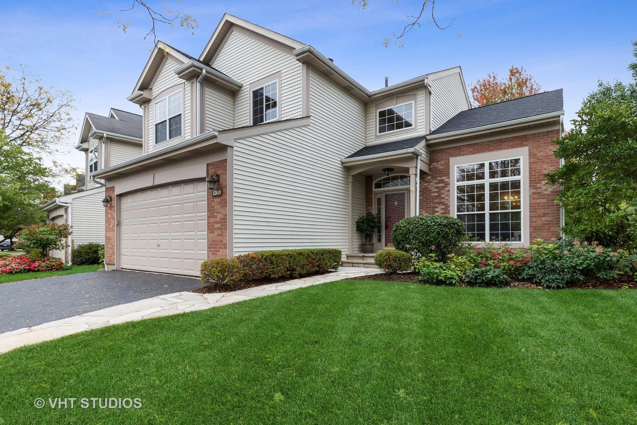 12835 W Sanctuary Ln., Lake Bluff, IL 60044