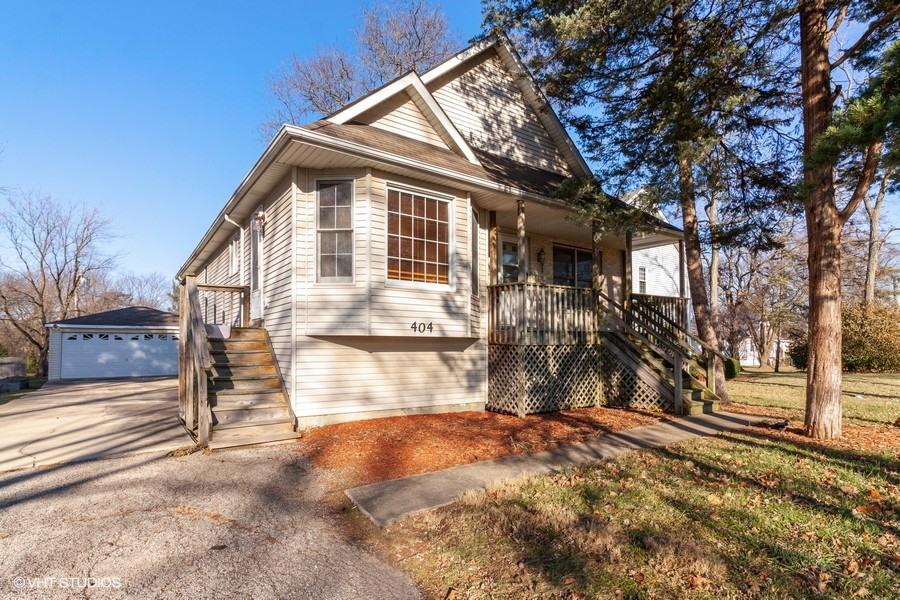 404 W Naperville Rd., Westmont, IL 60559