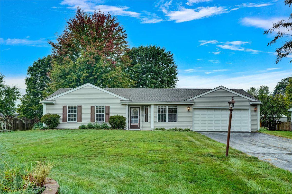 590 Eastport Ct., Island Lake, IL 60042