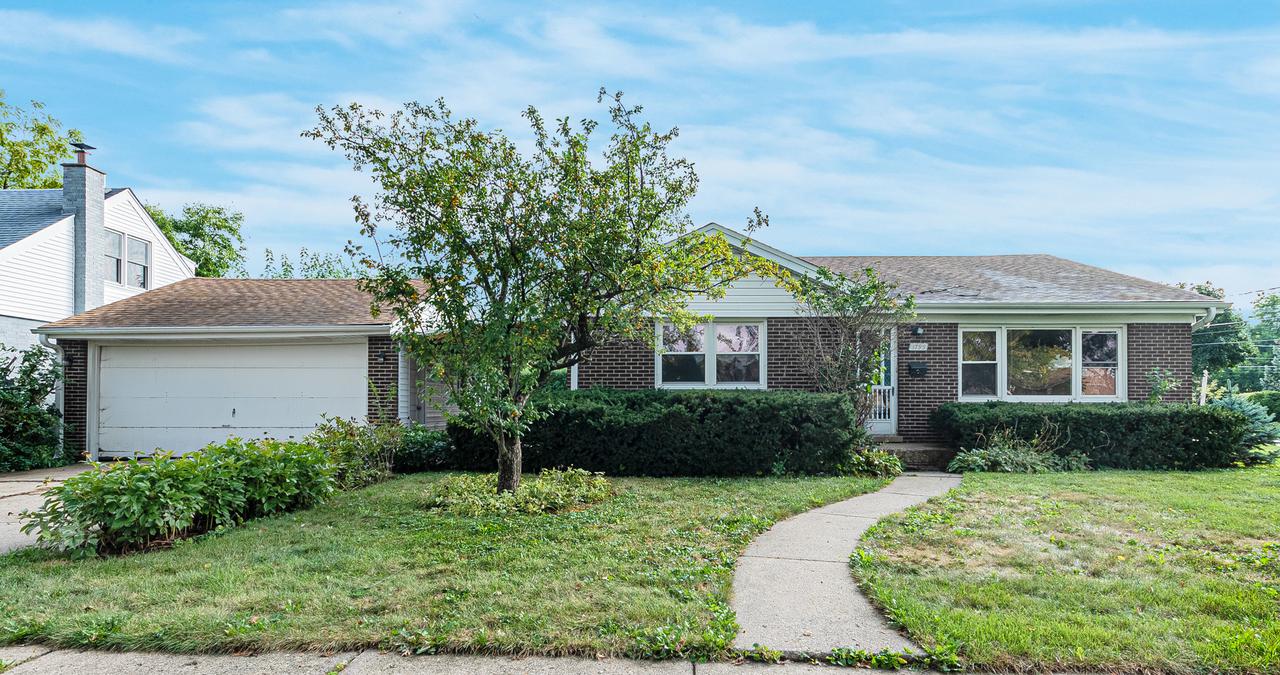 1795 S Elm St., Des Plaines, IL 60018