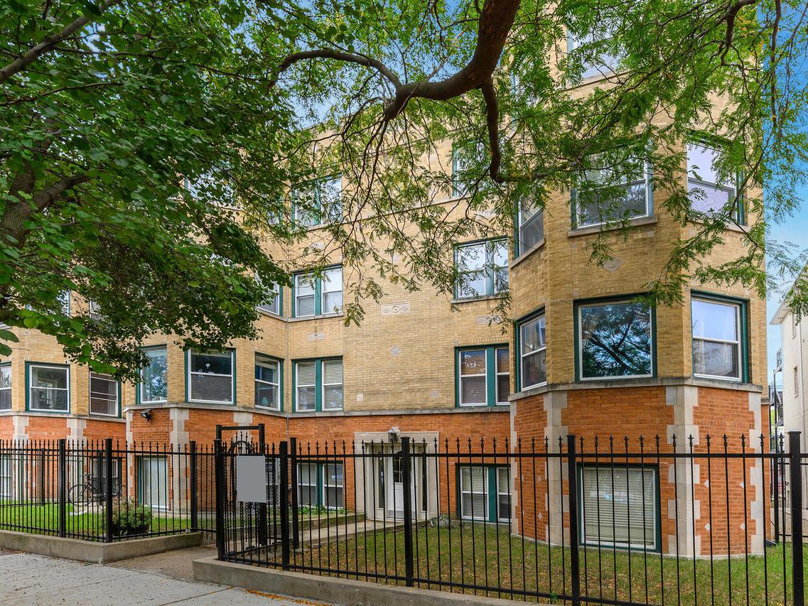 3515 W Medill Ave. #3W, Chicago, IL 60647