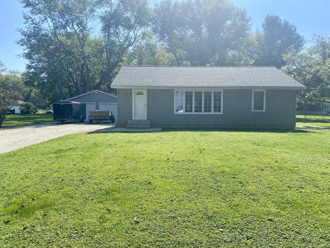 155 E Lockhart St., Niantic, IL 62551