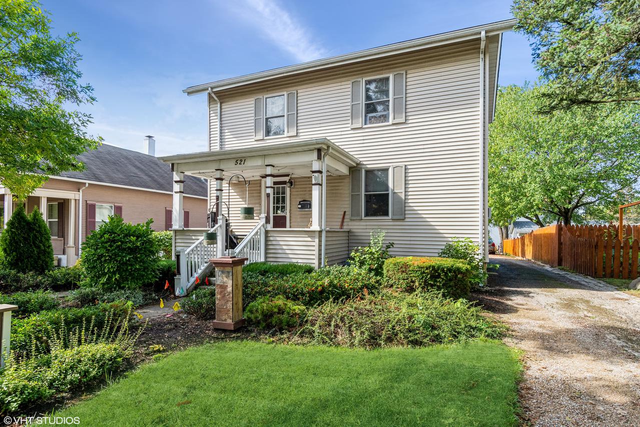 521 N Loomis St., Naperville, IL 60563