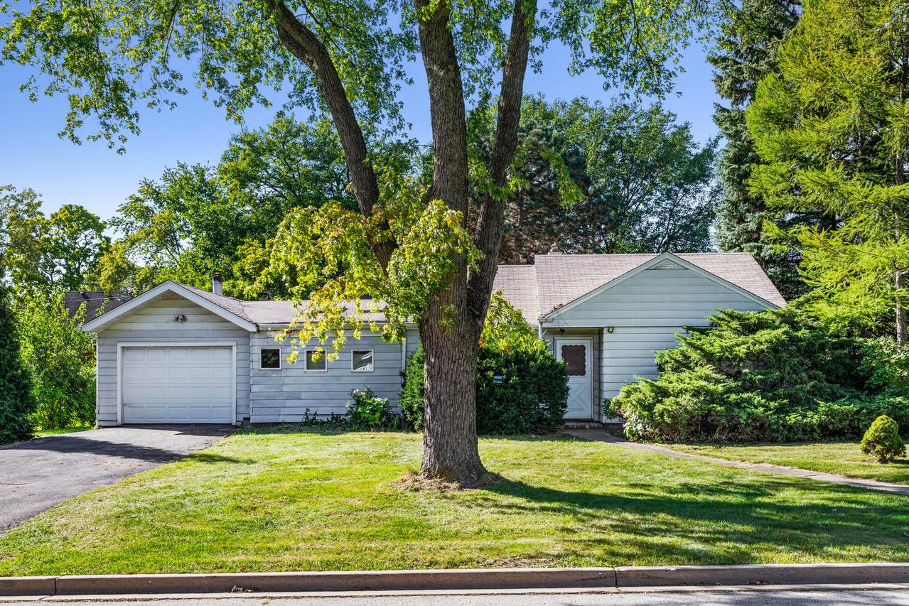 700 12th Ave., La Grange, IL 60525