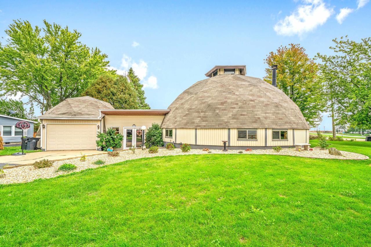 193 W Fuller Dr., Waterman, IL 60556